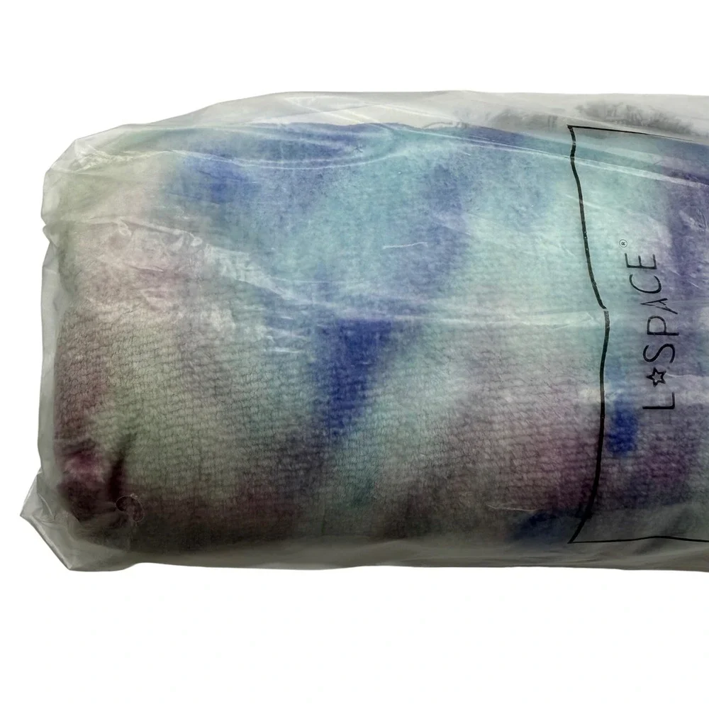 L*Space Beach Towel Tie Dye Purple Blue Cotton Fringe‎ NEW